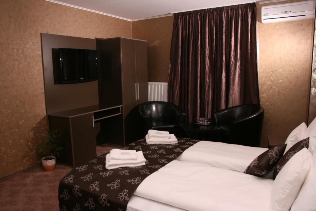 Palermo Panzio Hotel Nyiregyhaza Exterior photo