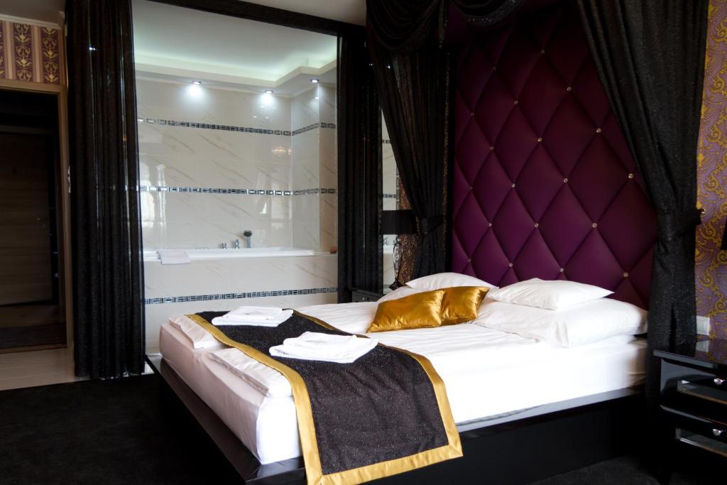 Palermo Panzio Hotel Nyiregyhaza Room photo